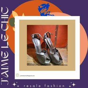 Steve Madden Peep-Toe Strapped Ankle Dark Grey Platform Heels